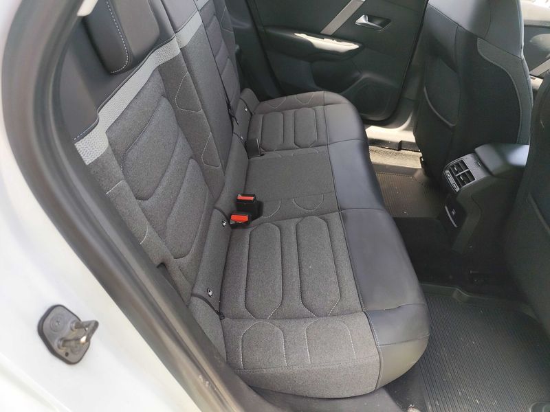 Citroen C4 1.5 Blue-HDi Feel Pack — zdjęcie 14