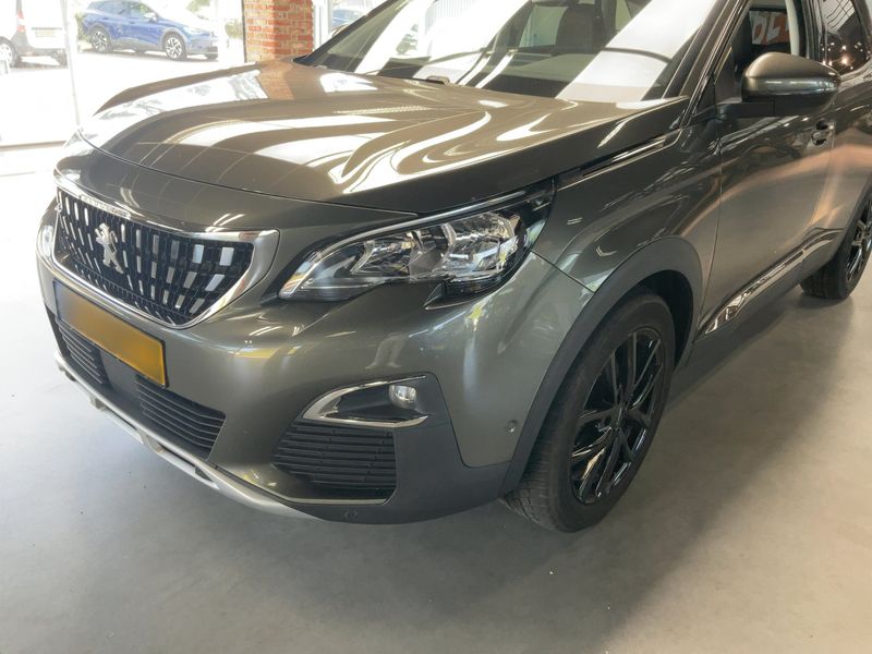 Peugeot 3008 1.2 PureTech Allure — zdjęcie 2
