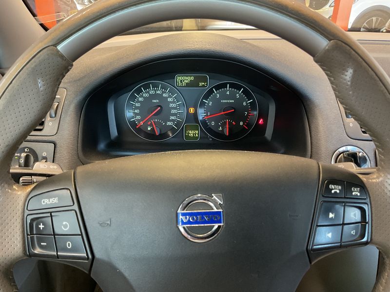 Volvo C70 2.5 T5 Summum — zdjęcie 13
