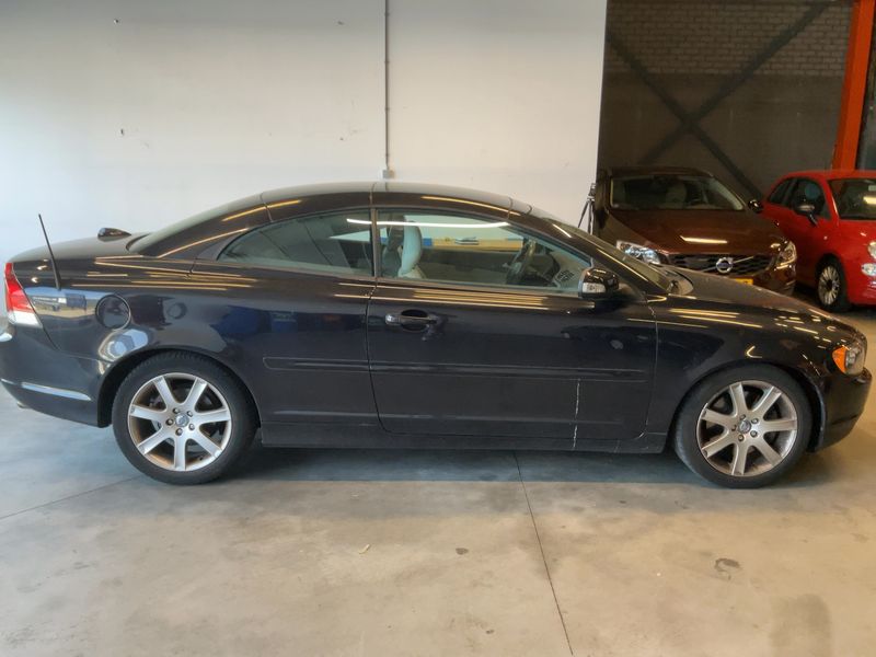 Volvo C70 2.5 T5 Summum — zdjęcie 7