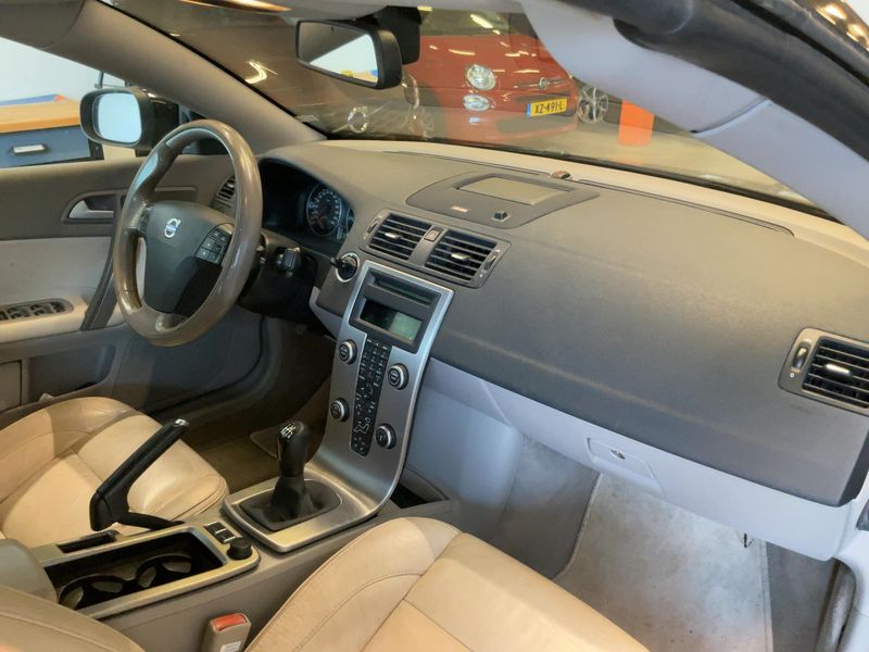 Volvo C70 2.5 T5 Summum — zdjęcie 12