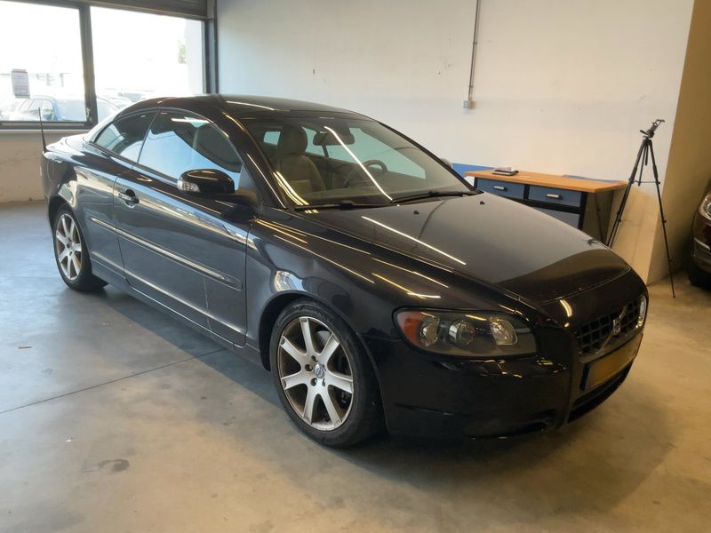Volvo C70 2.5 T5 Summum — zdjęcie 8