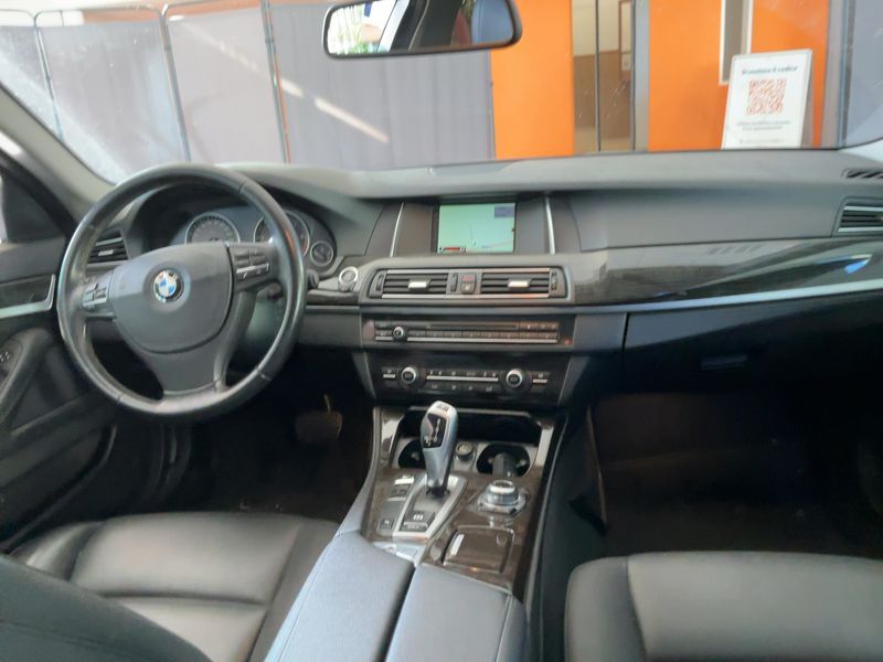 BMW 5er 520d — zdjęcie 12