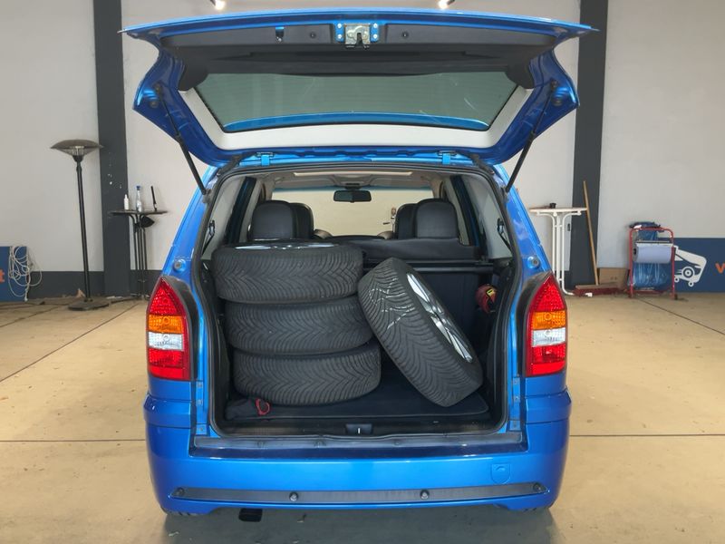 Opel Zafira 2.0 Turbo OPC — zdjęcie 10
