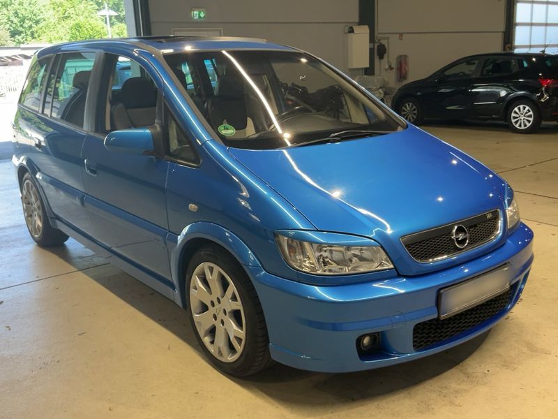 Opel Zafira 2.0 Turbo OPC — zdjęcie 8