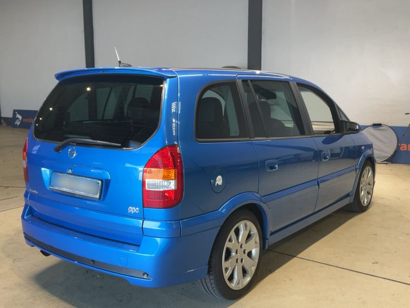 Opel Zafira 2.0 Turbo OPC — zdjęcie 6