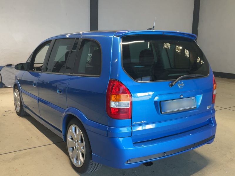 Opel Zafira 2.0 Turbo OPC — zdjęcie 3