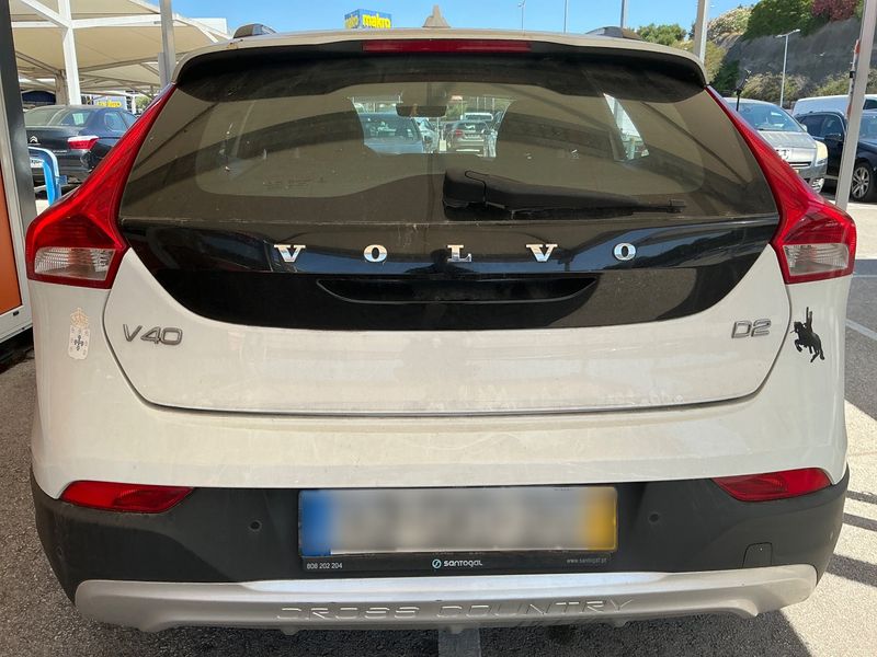 Volvo V40 Cross Country 2.0 D2 Momentum — zdjęcie 5