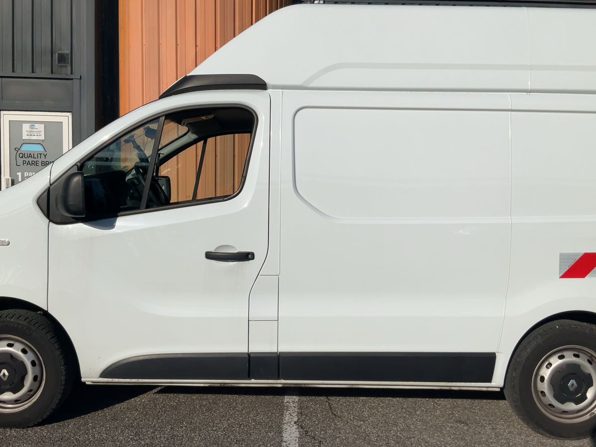 Renault Trafic 2017 — photo 5