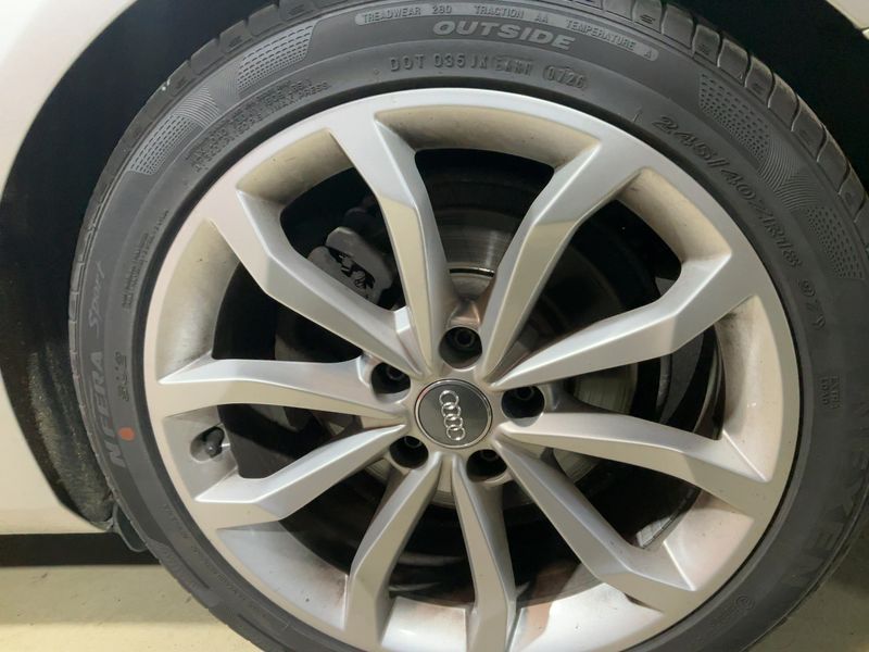 Audi A4 2.0 TDI Ambition 2012 – снимка 5