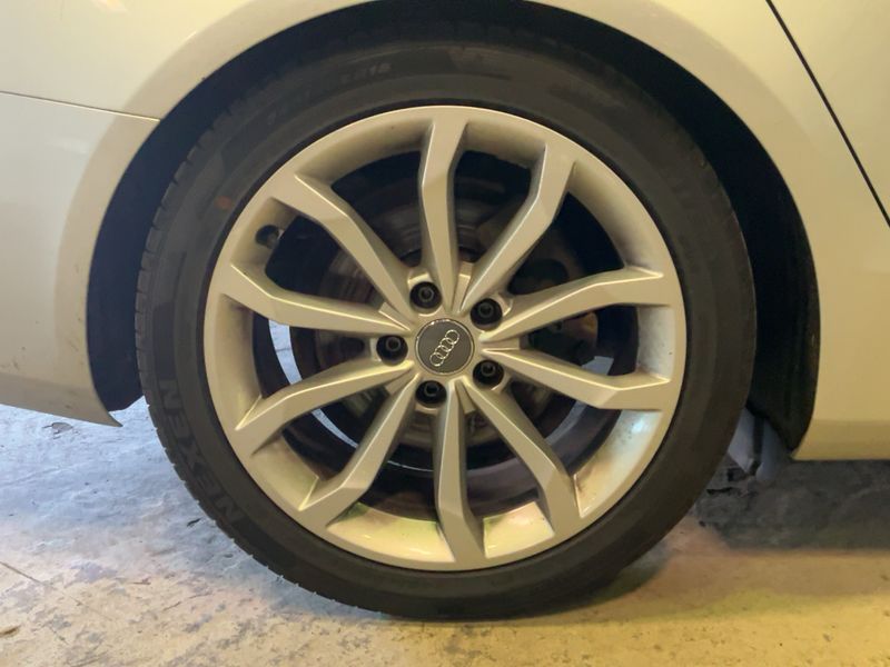 Audi A4 2.0 TDI Ambition 2012 – снимка 9