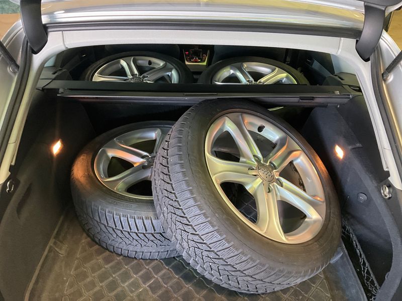 Audi A4 2.0 TDI Ambition 2012 – снимка 15