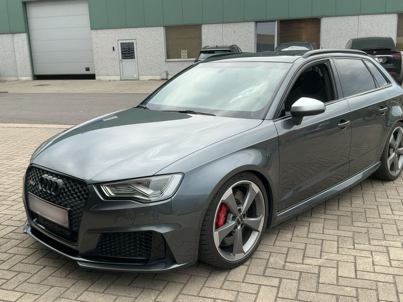 Audi RS 3 Sportback 2.5 TFSI quattro — zdjęcie 2