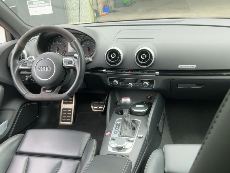 Audi RS 3 Sportback 2.5 TFSI quattro — zdjęcie 12