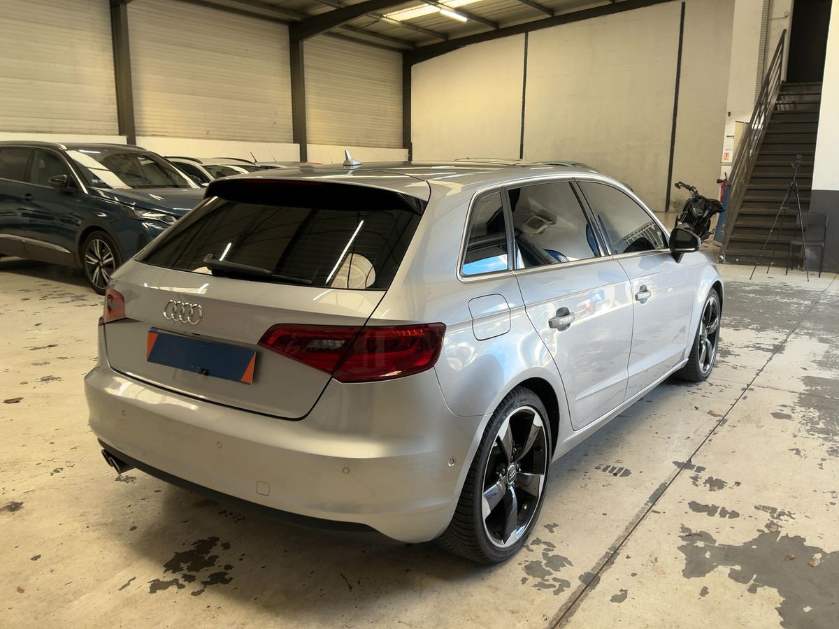 Audi A3 2015 — photo 9