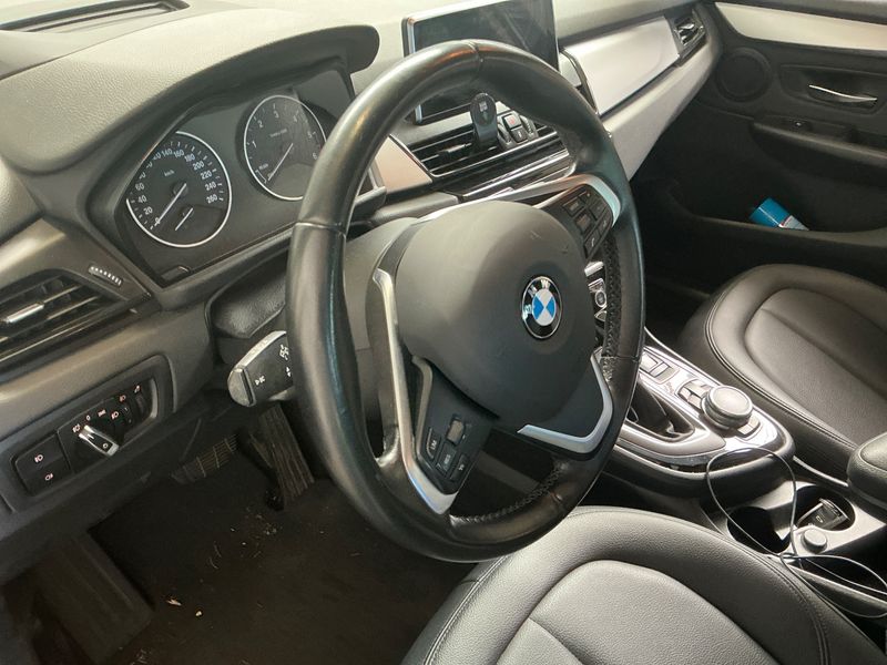 BMW 2er 218d Active Tourer Basis 2015 – снимка 38