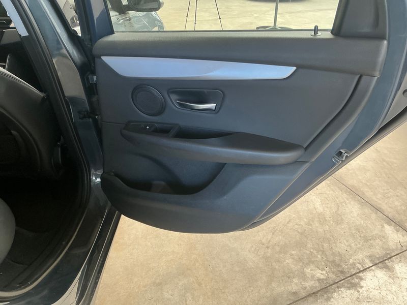 BMW 2er 218d Active Tourer Basis 2015 – снимка 33