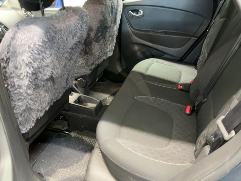 Renault Captur 0.9 Energy Limited — zdjęcie 14