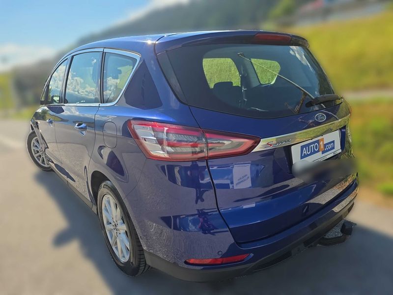 Ford S-Max 2.0 TDCi Titanium 4x4 — zdjęcie 3