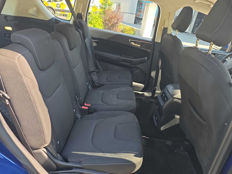 Ford S-Max 2.0 TDCi Titanium 4x4 — zdjęcie 14