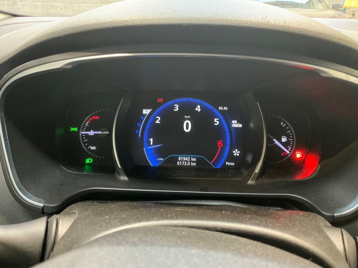 Renault Talisman 2017 — photo 19