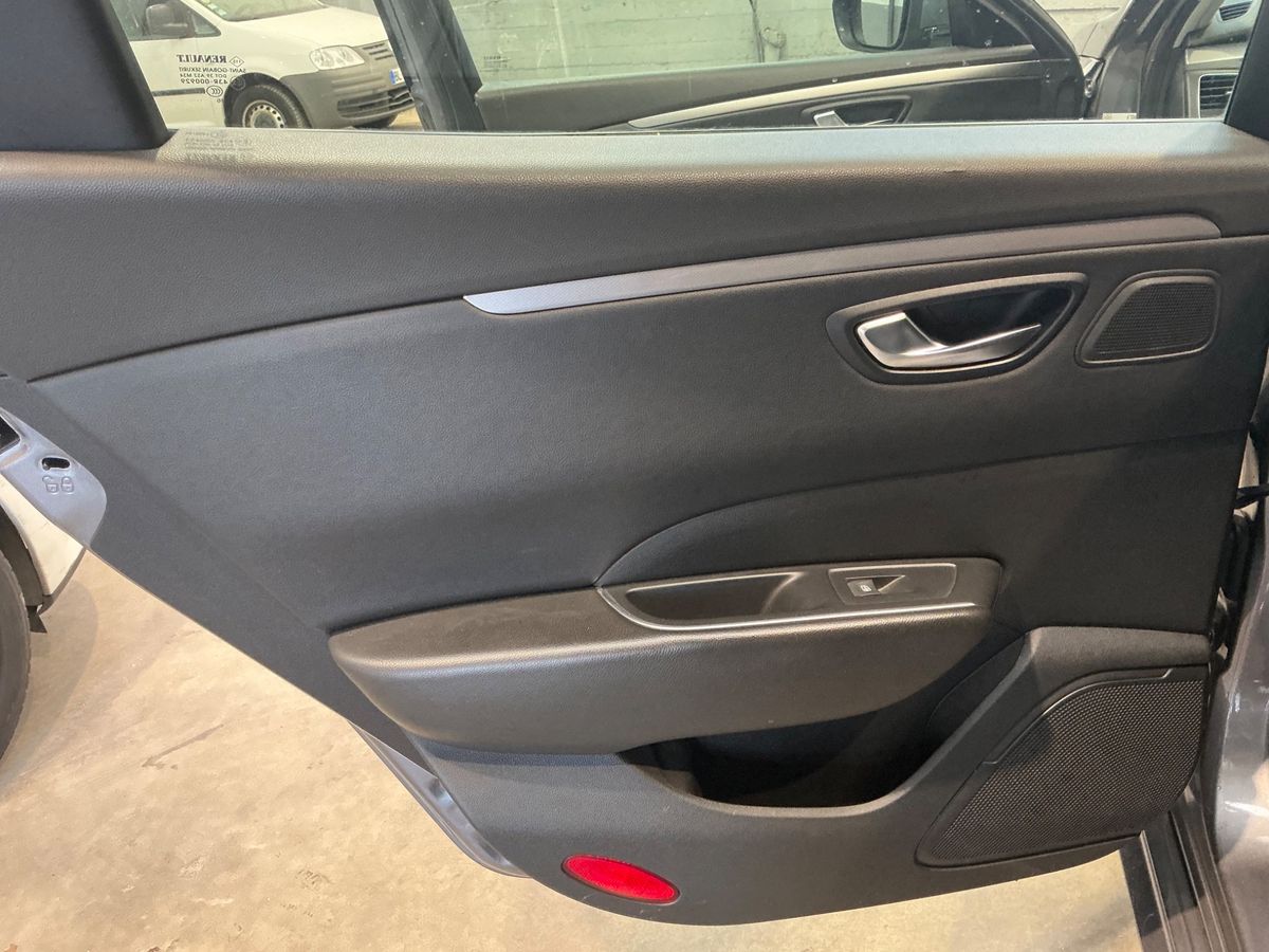 Renault Talisman 2017 — photo 35