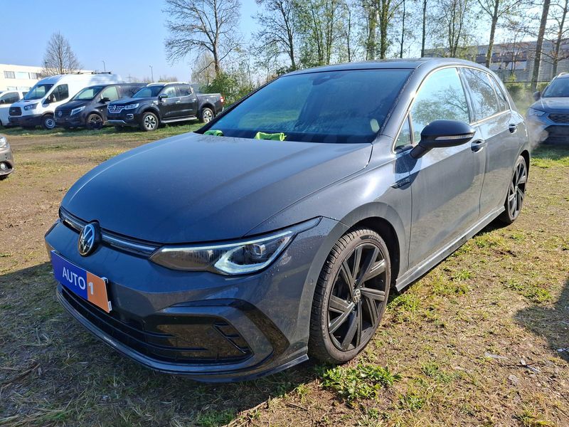 Golf VIII 2.0 TSI R-Line