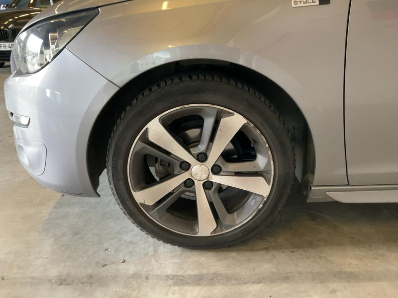 Peugeot 308 1.2 e-THP Style 2017 – снимка 3