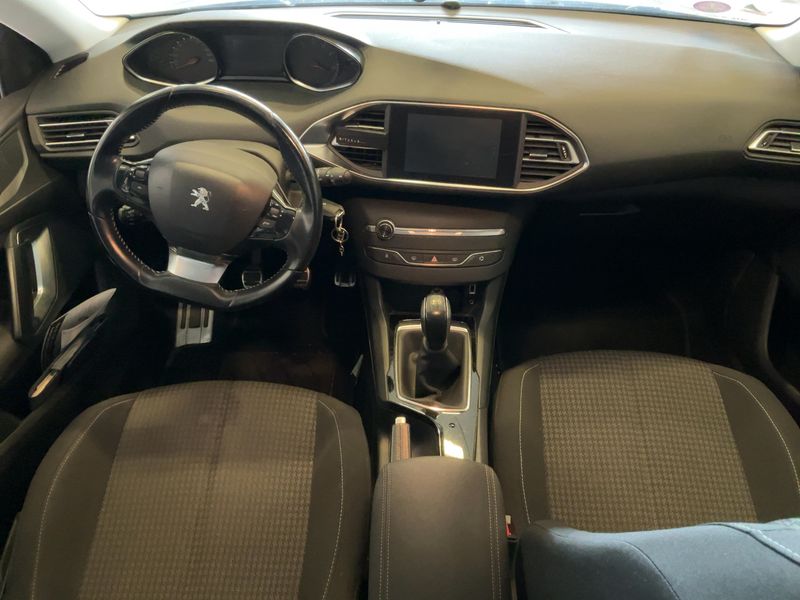 Peugeot 308 1.2 e-THP Style 2017 – снимка 17