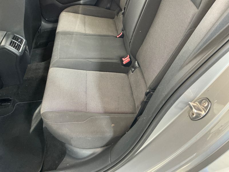 Volkswagen Golf VII 1.6 TDI Advance BlueMotion Tech 2013 – снимка 33