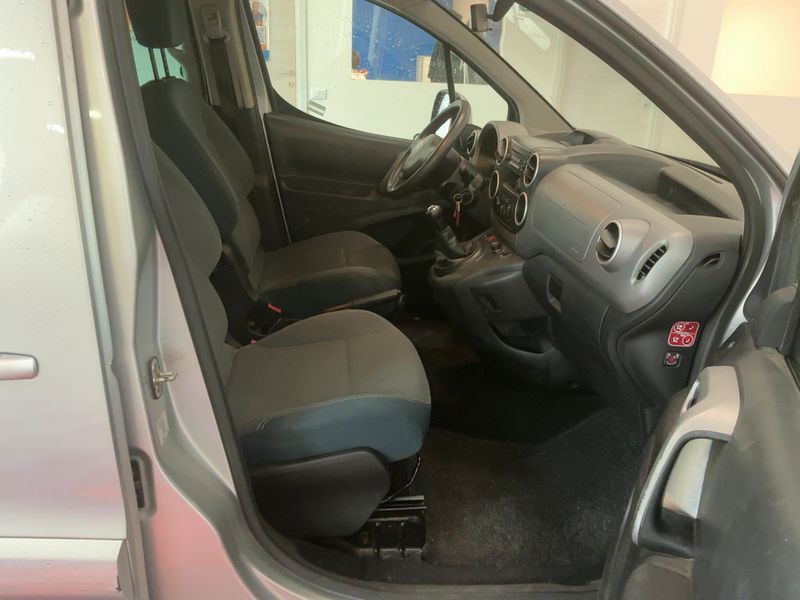 Citroen Berlingo 1.6 Blue-HDi Seduction (N1) — zdjęcie 11