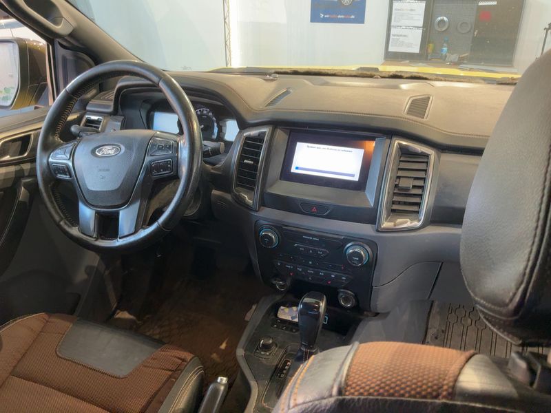 Ford Ranger 3.2 TDCi Extrakabine 4x4 Wildtrak 2018 – снимка 17