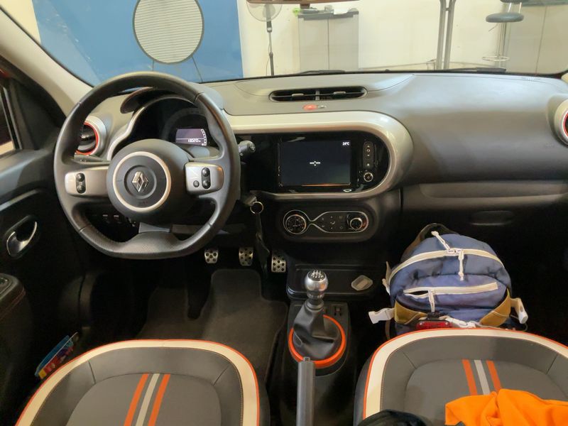 Renault Twingo 1.0 SCe Intens — zdjęcie 12