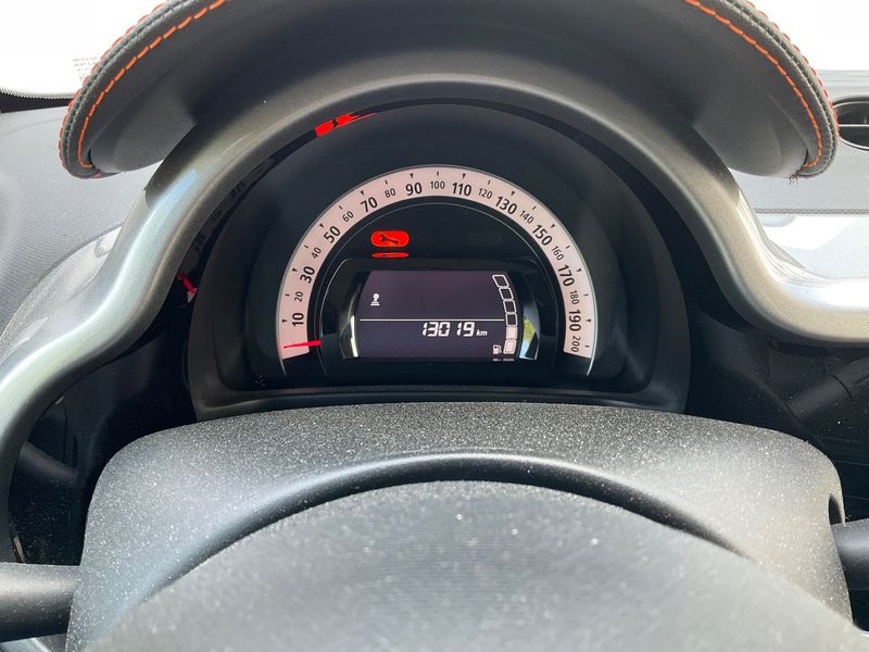 Renault Twingo 1.0 SCe Intens — zdjęcie 13