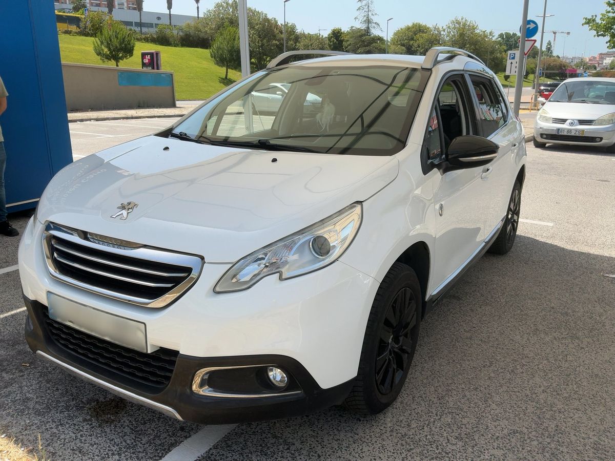 Peugeot 2008 2016 — photo 1