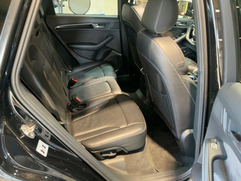 Audi SQ5 3.0 V6 TDI quattro Competition — zdjęcie 14