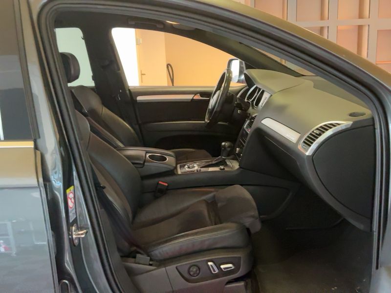 Audi Q7 3.0 V6 TDI quattro — zdjęcie 11