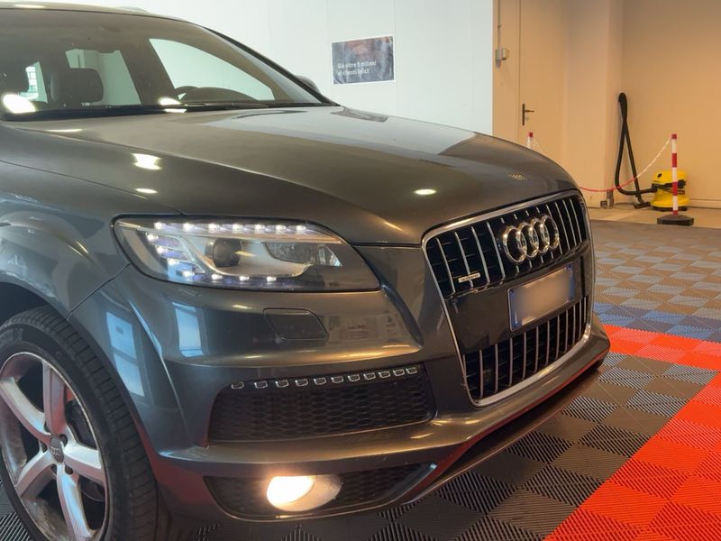 Audi Q7 3.0 V6 TDI quattro — zdjęcie 8