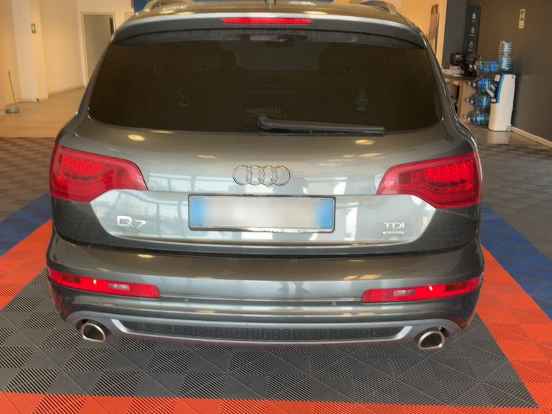 Audi Q7 3.0 V6 TDI quattro — zdjęcie 5