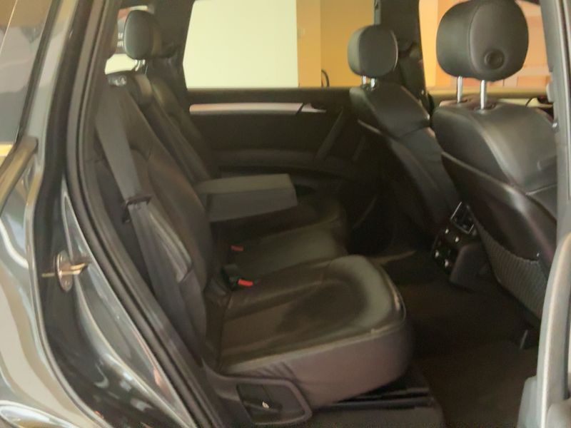 Audi Q7 3.0 V6 TDI quattro — zdjęcie 14