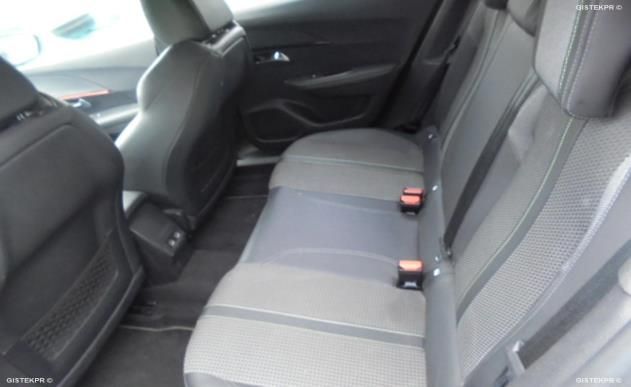 Peugeot 2008 1.2 PureTech GT — zdjęcie 13