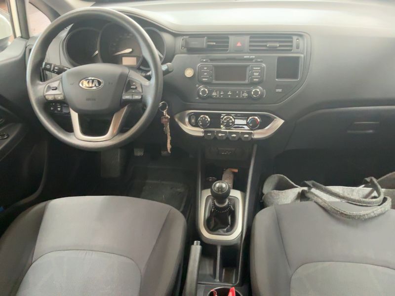 Kia Rio 1.2 Attract — zdjęcie 12