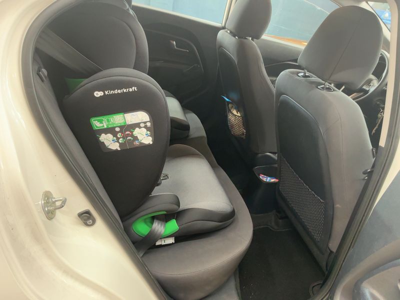 Kia Rio 1.2 Attract — zdjęcie 14
