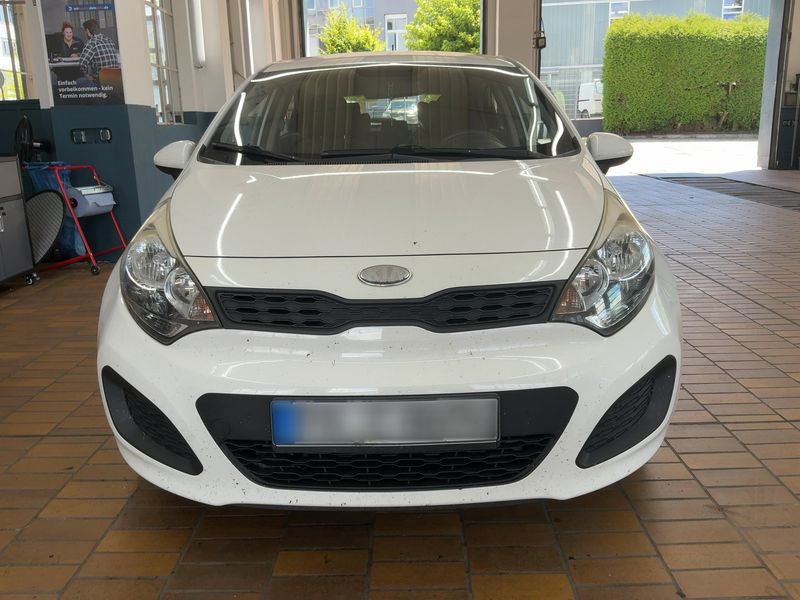 Kia Rio 1.2 Attract — zdjęcie 9