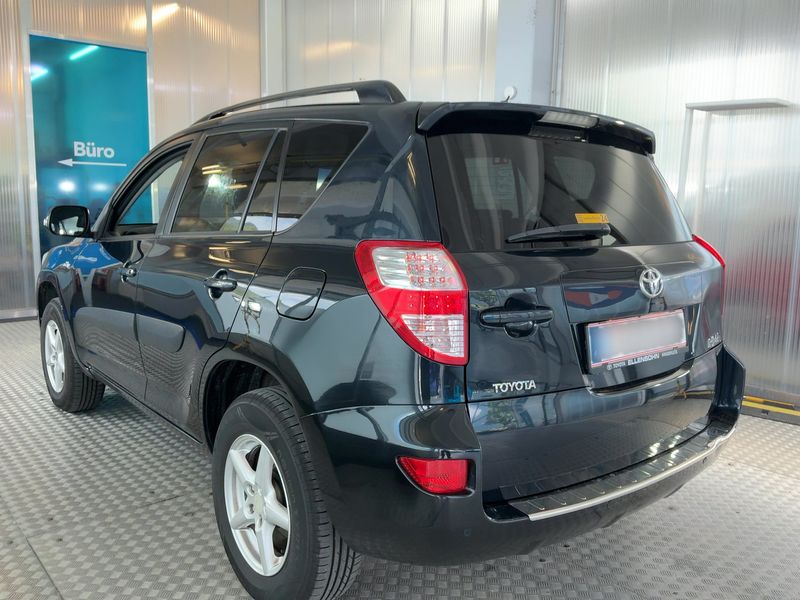 Toyota RAV 4 2.2 D-4D Executive 2011 – снимка 6