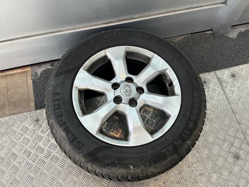 Toyota RAV 4 2.2 D-4D Executive 2011 – снимка 15