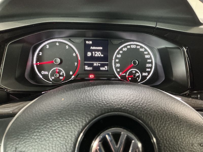Volkswagen Polo 1.0 Comfortline 2019 – снимка 18
