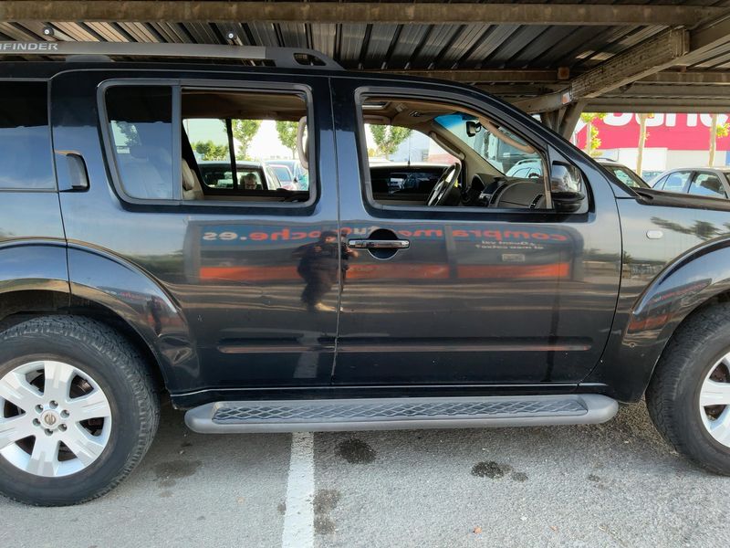 Nissan Pathfinder 2.5 dCi LE — zdjęcie 7