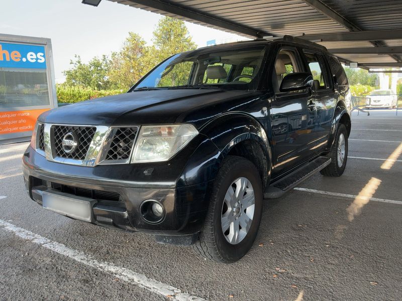 Nissan Pathfinder 2.5 dCi LE