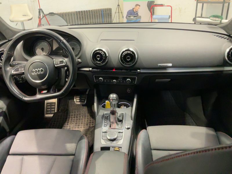 Audi S3 Sportback 2.0 TFSI quattro — zdjęcie 12
